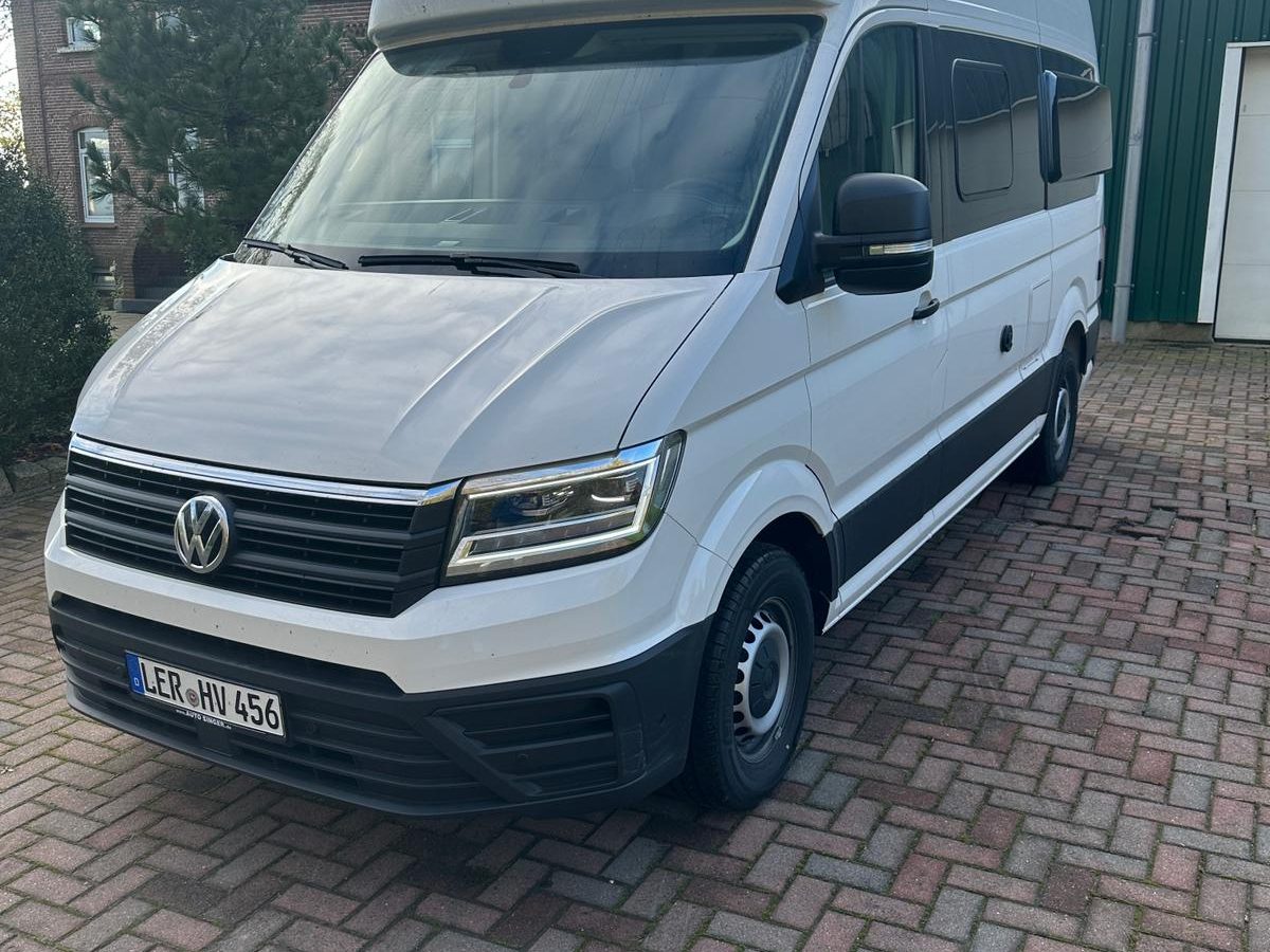 VW Grand California 600 von Vorne
